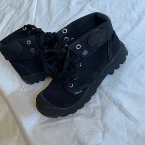 Black cloth combat sneakers  puildalam